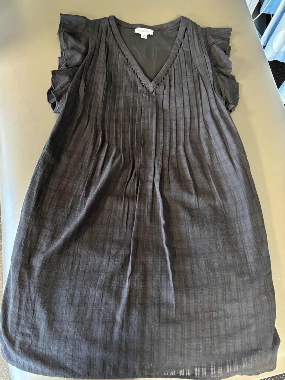 Evereve Black V-Neck Pintuck Flutter Sleeve Cotton Tunic Dress EUC Size XS
